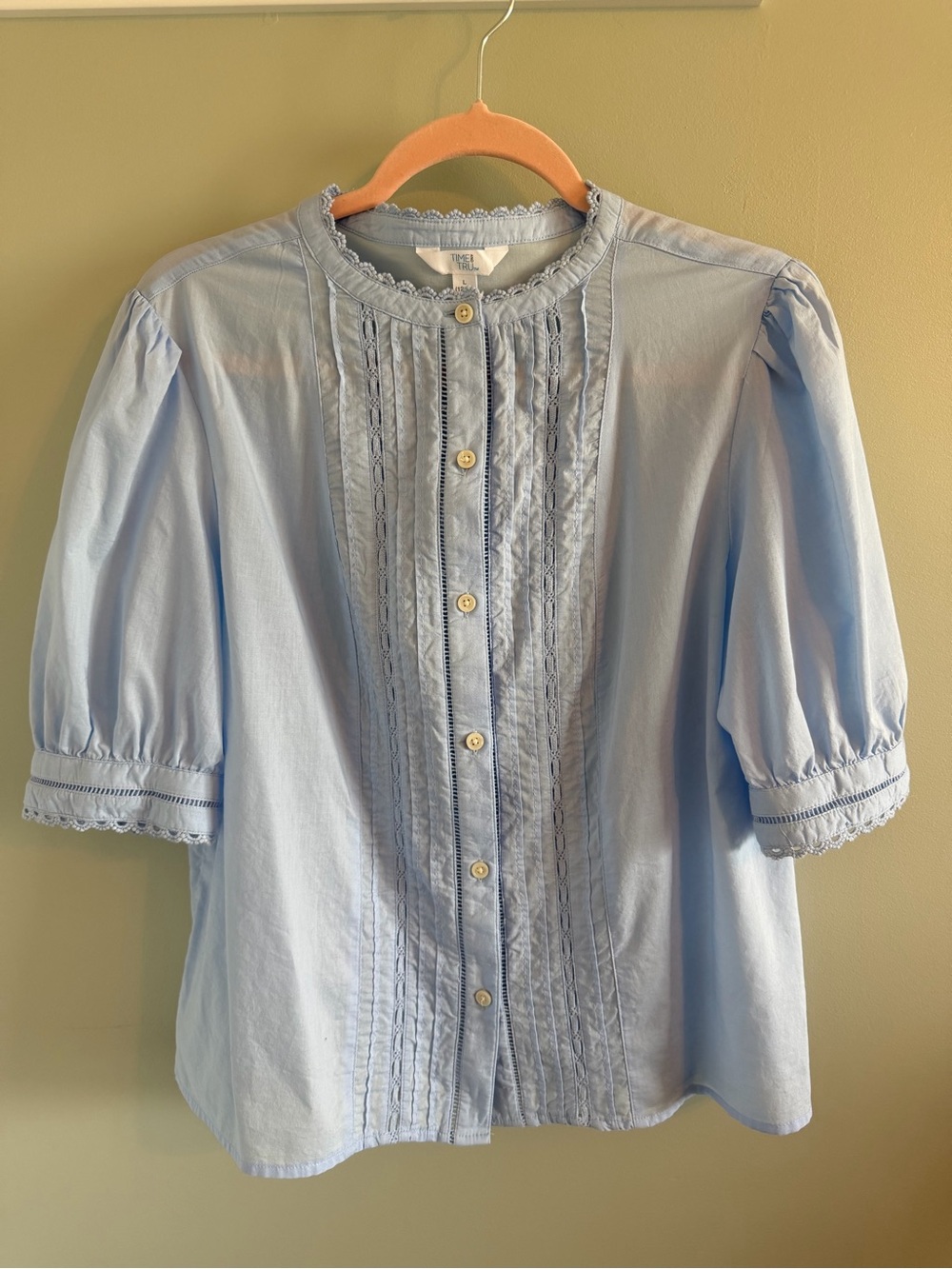 Time and Tru Light Blue Lace-Trim Puff Sleeve Button-Down shirt